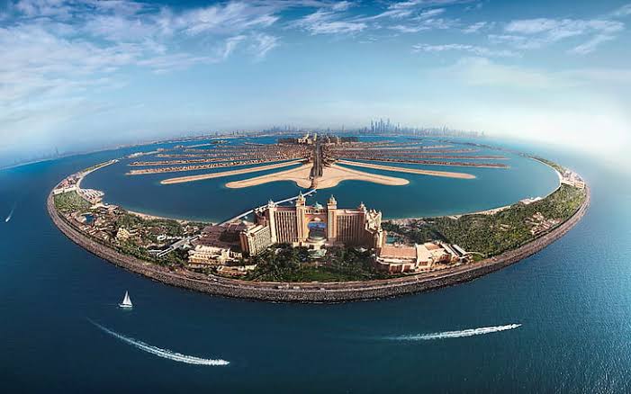 Discover Dubai : Top Five Luxurious Destinations You Can't Miss